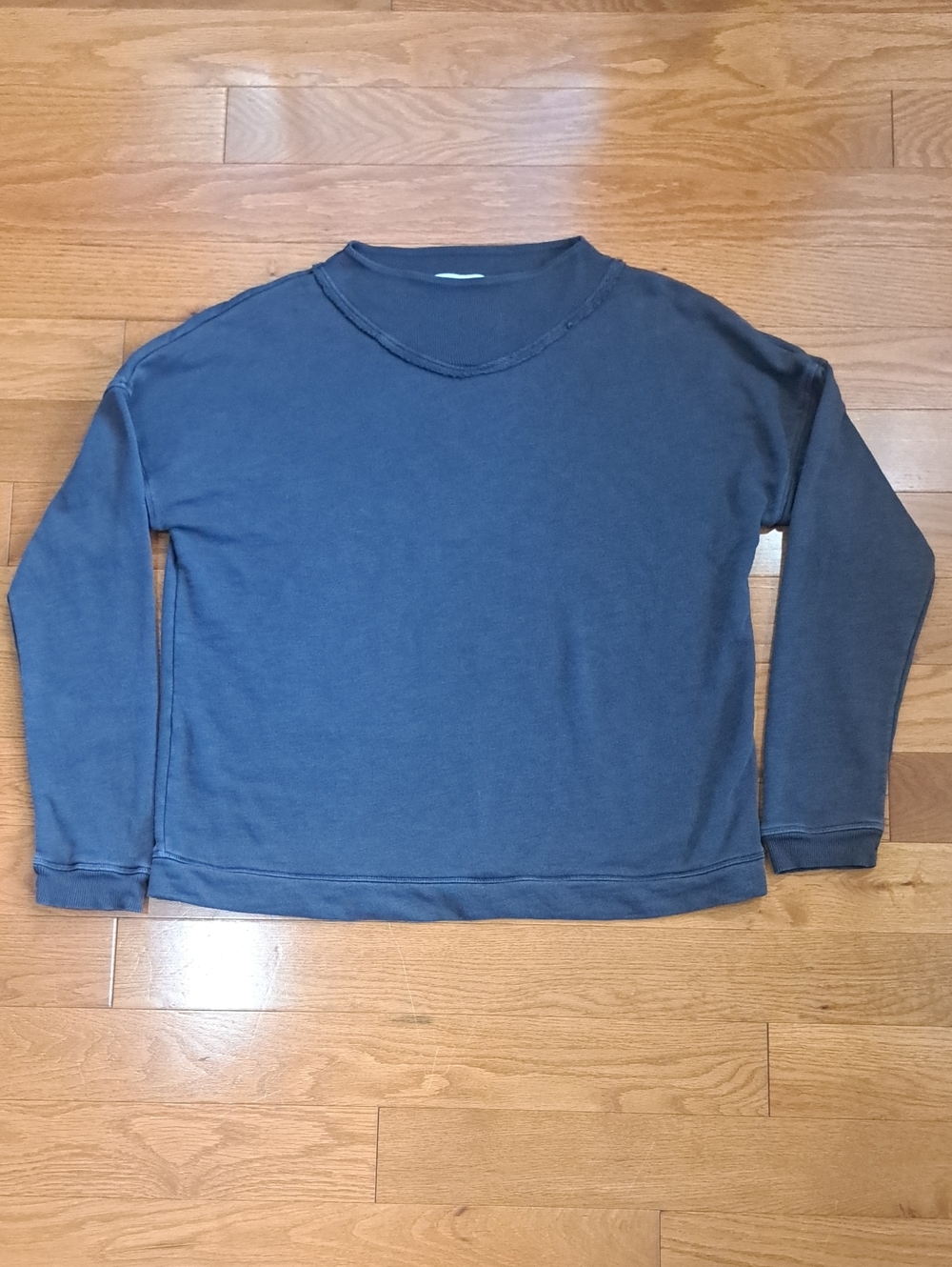 Mododoc Women’s Navy Blue Pullover Sweatshirt